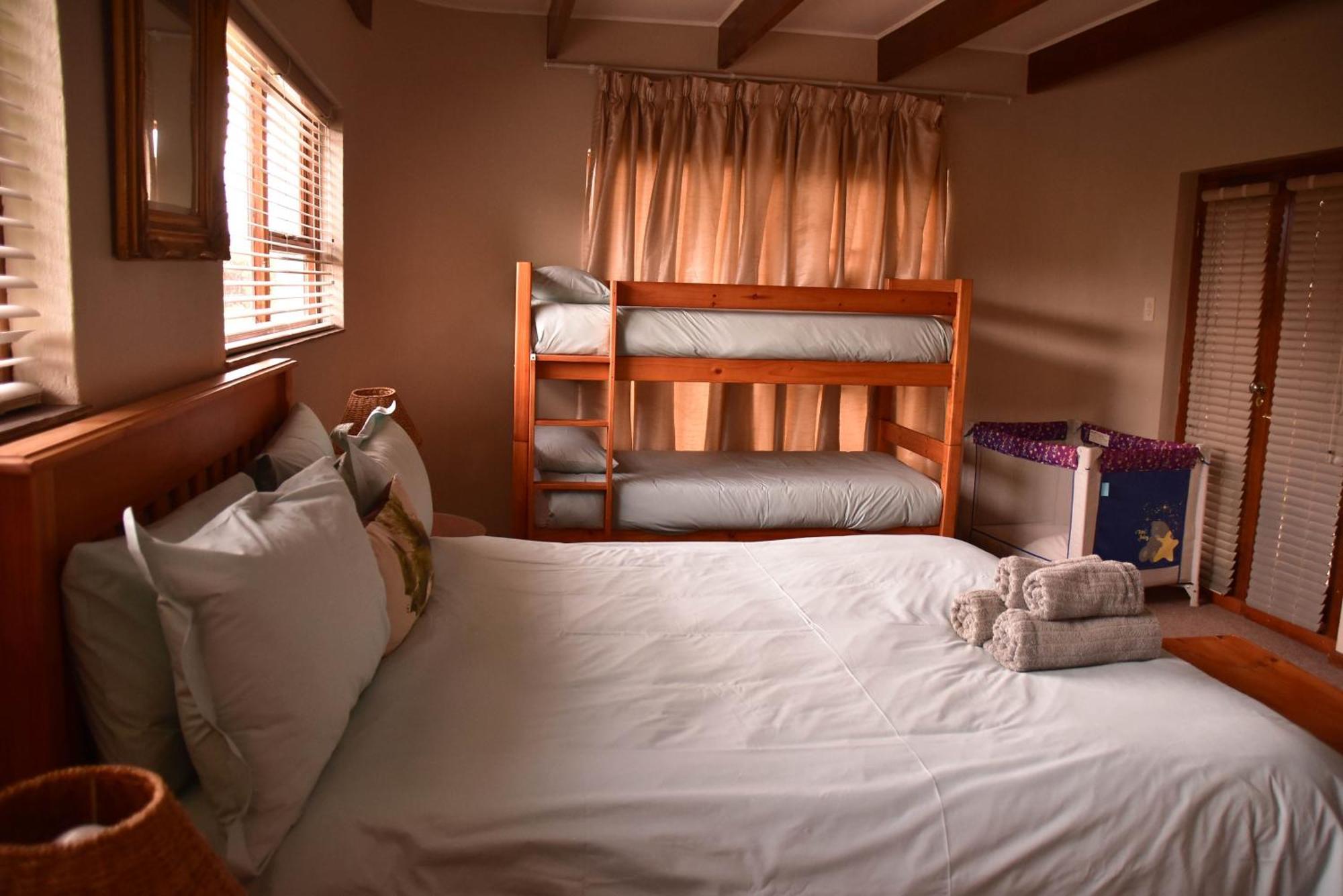Collett House And Lavender Cottage クラレンス エクステリア 写真